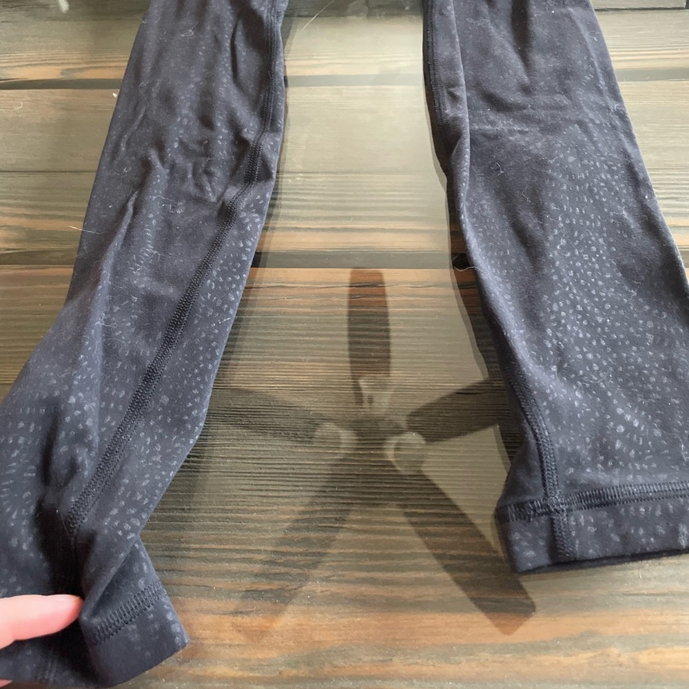 lululemon athletica Black Subtle Dot High-Rise Leggings - Picture 4 of 6